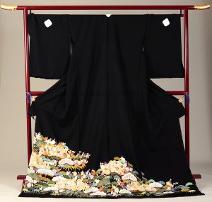 大きいサイズ キモノプロお薦め黒留袖