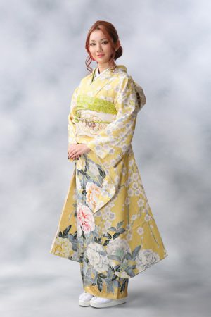 K-43番 牡丹に梅の柄 イエロー系