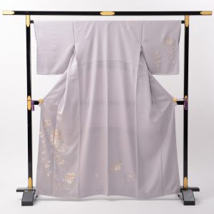 少し落ち着いた高級訪問着