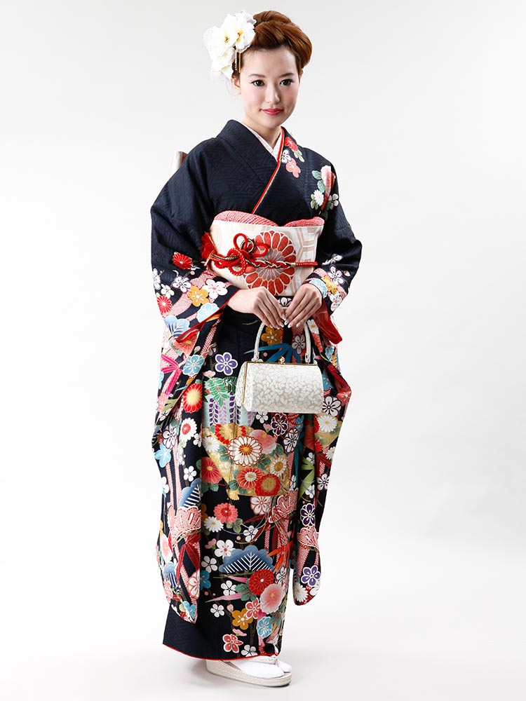 【美品】ロング振袖　松竹梅・蝶模様　茶紫×黒　金彩友禅　身丈165cm 格安モード 黒/紫 蝶々柄 かっこいい グラマラス 派手 目立つ 人