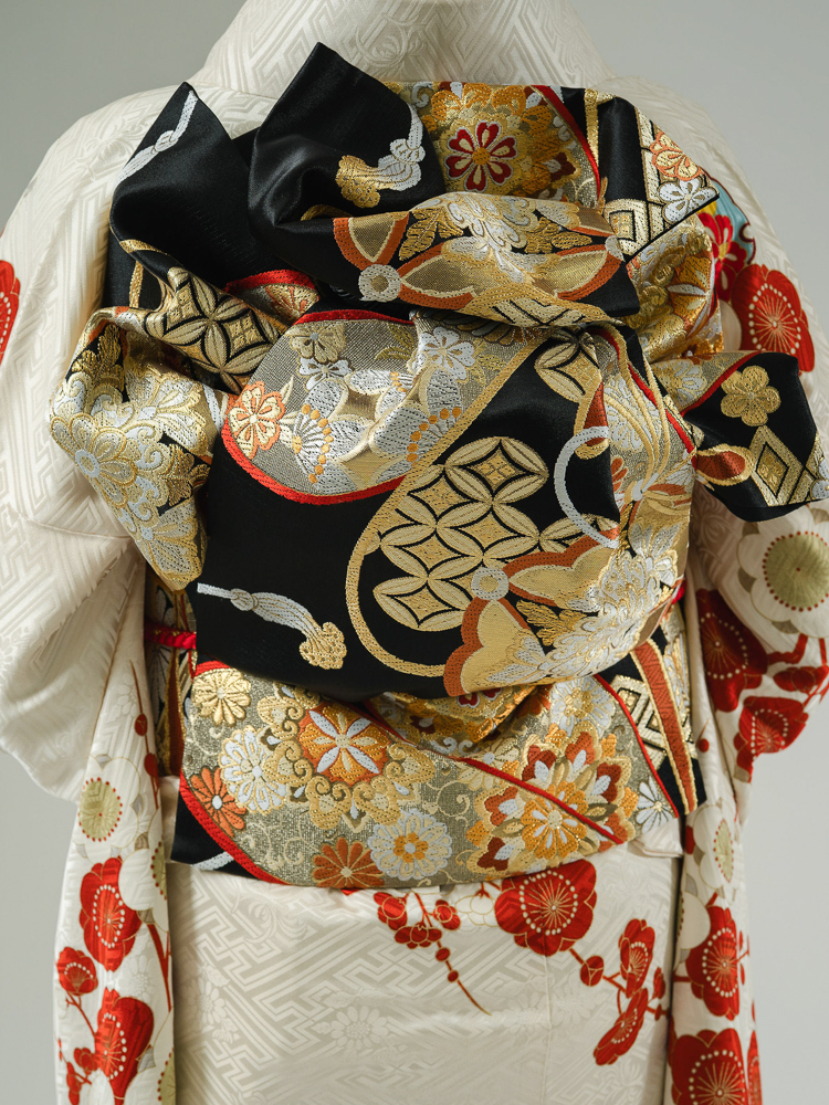 高級振袖レンタル】K-18 梅 MLサイズ 白｜KIMONO-PRO（キモノプロ