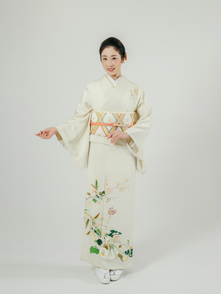 最高級訪問着レンタル】 白クリーム 花 MLサイズ 品番：h-484｜KIMONO