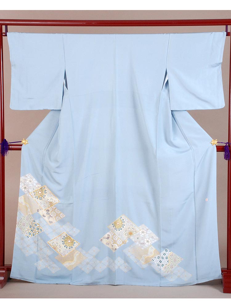 高級色留袖レンタル】i-127 水色 菱に華文 MLサイズ 菱｜KIMONO-PRO