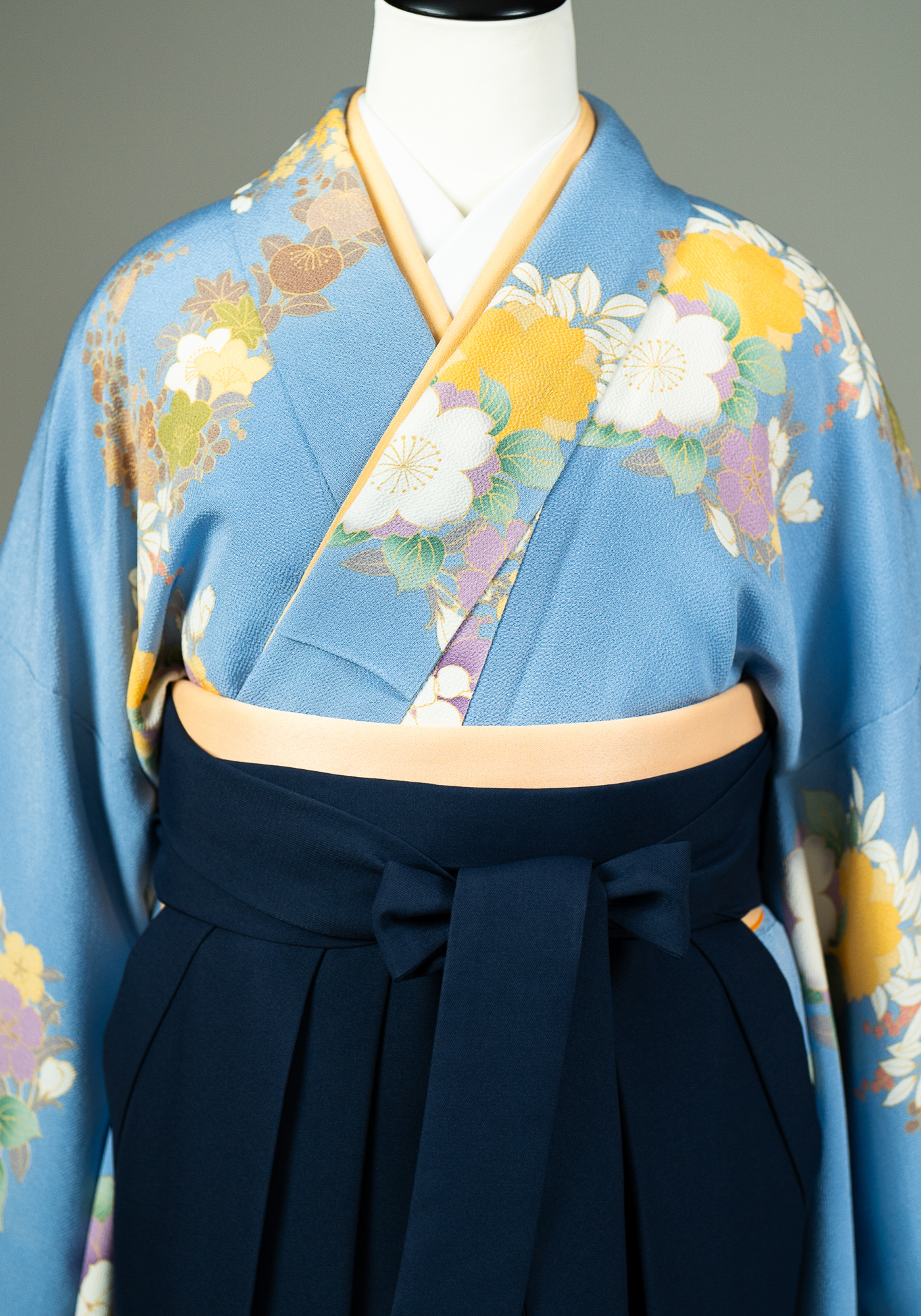 着物用袴青と金の模様 ゆきぽよ×卒業式袴レンタル｜卒業式の袴ご紹介YPN-01