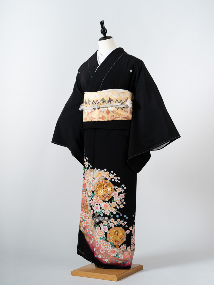 大きいサイズの高級黒留袖レンタル】t-483 ピンク系でかわいらしい広幅