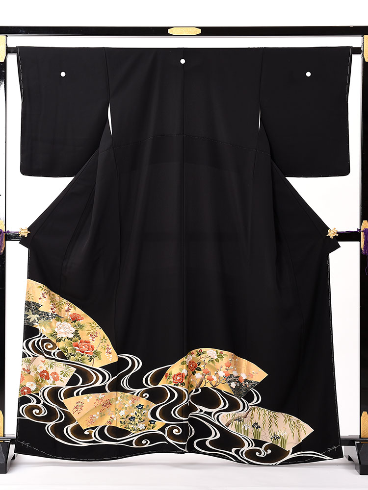 高級黒留袖レンタル】t-632 琳派 地紙に観世水柄の高級京友禅 M