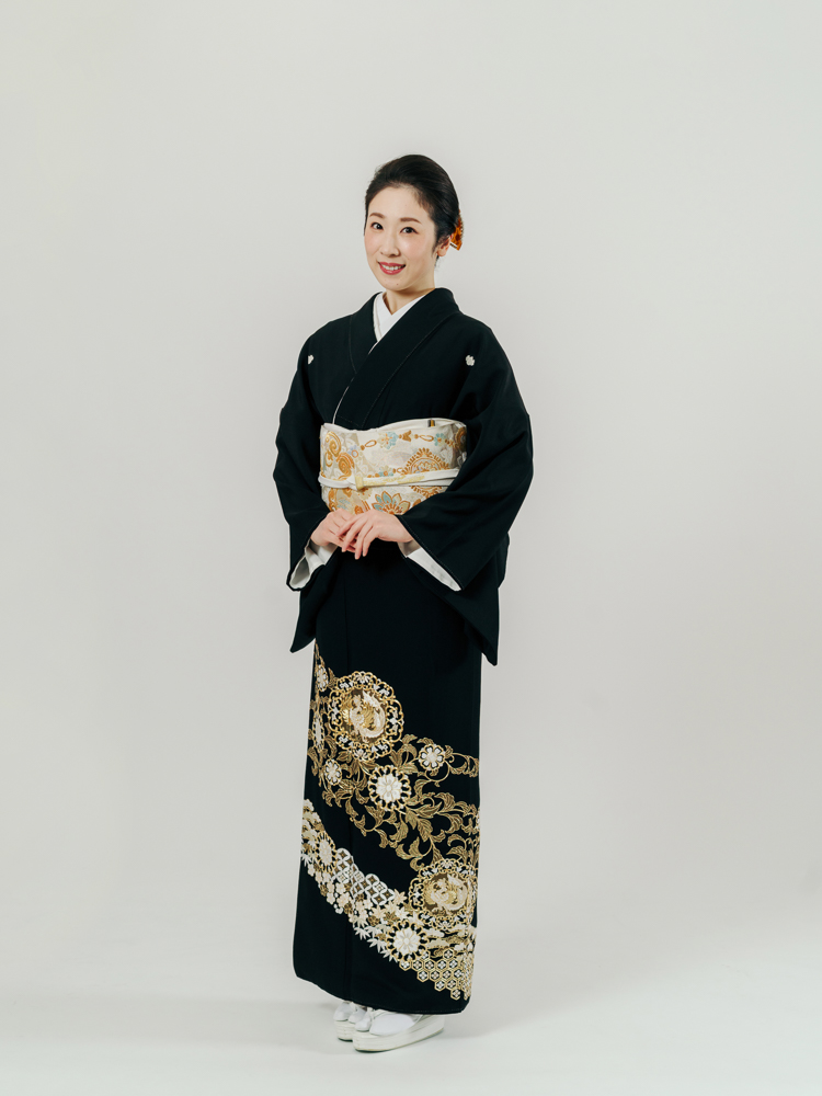 最高級総刺繍の黒留袖レンタル】鳳凰と唐草柄・LL～LOサイズ