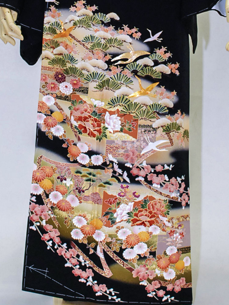 黒留袖 作家物 橋 金彩松模様 松竹梅 紅葉 KK-1867 彩おしどりに熨斗目文｜華やかで格式ある高級黒留袖レンタル